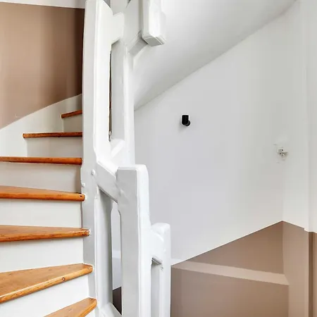 New For 2 People - Le Marais Parijs