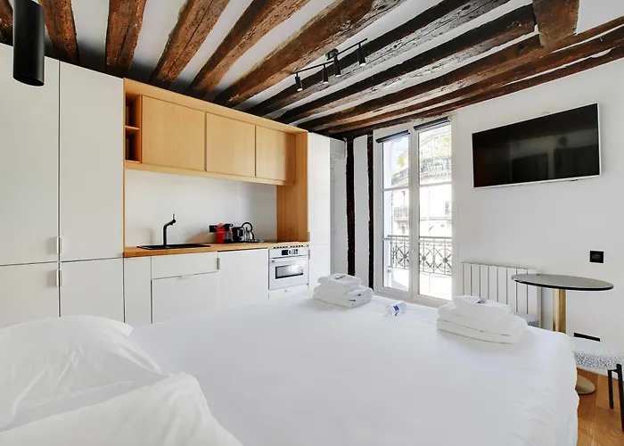New For 2 People - Le Marais * Paris